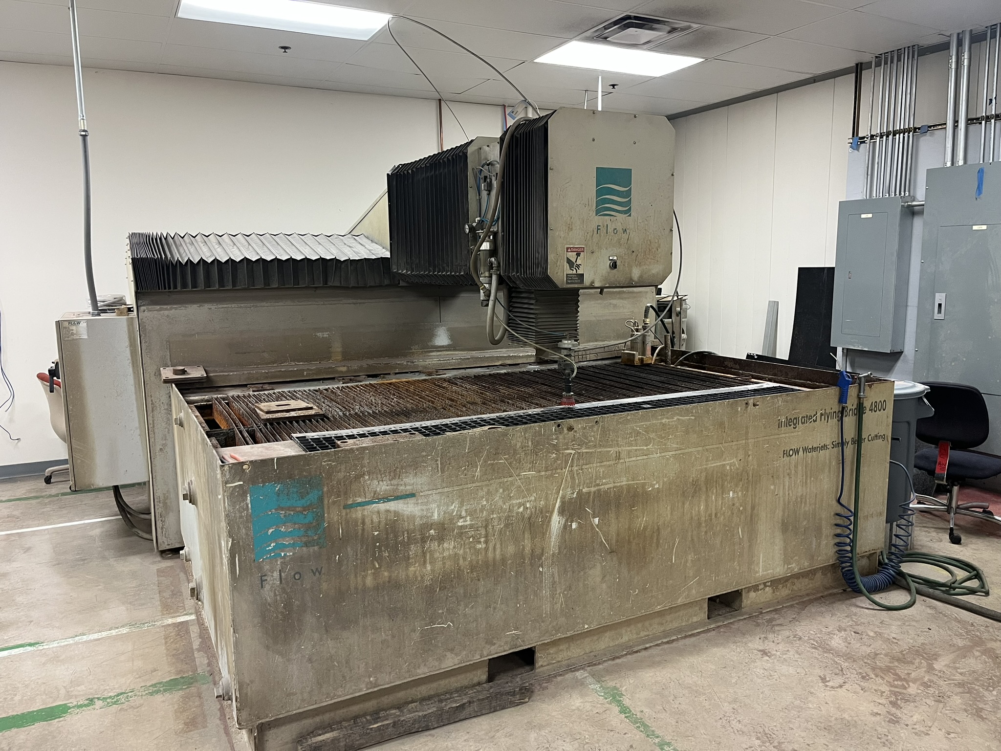 Waterjet Cutting Machine